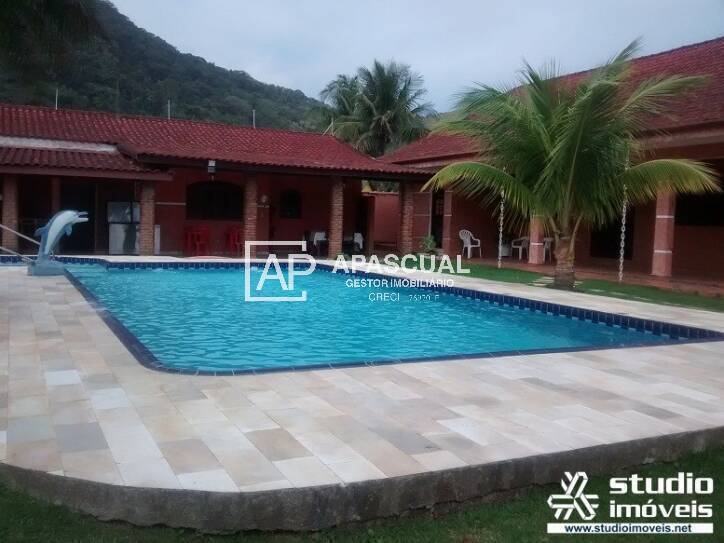 Casa à venda com 5 quartos, 350m² - Foto 2